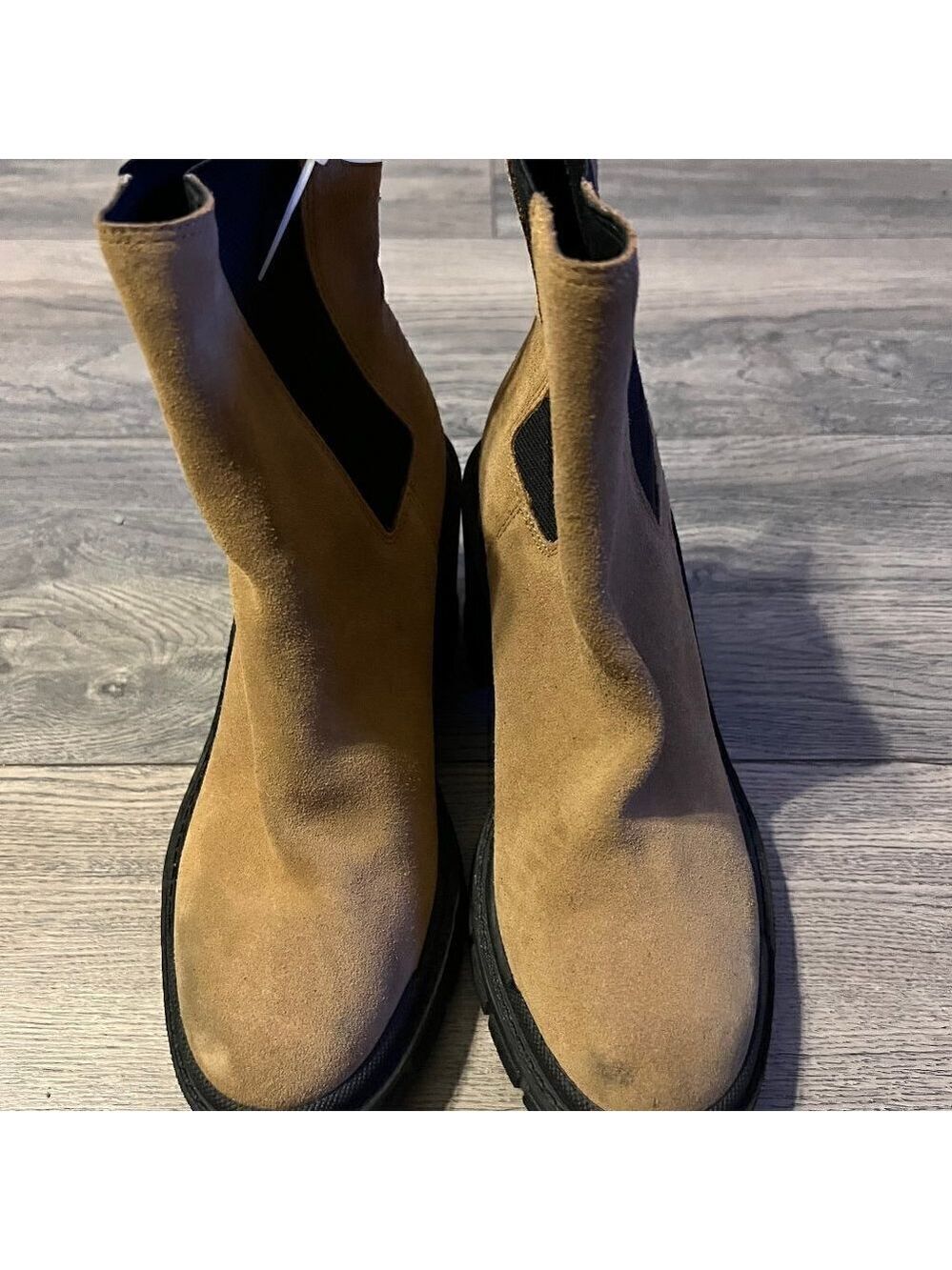 NEW Marc Fisher Vanlisa Womens Leather Round Toe Booties.  SIze 6. - Picture 2 of 5